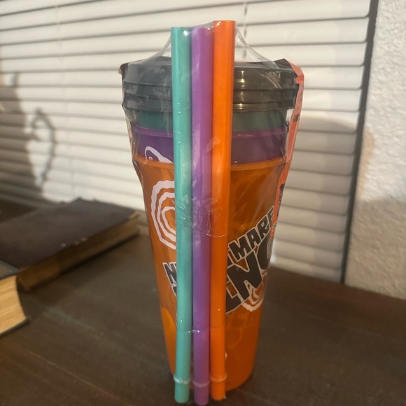 Nightmare before Christmas Glow in The Dark Jack Skellington Tumbler Set - Picture 4 of 11